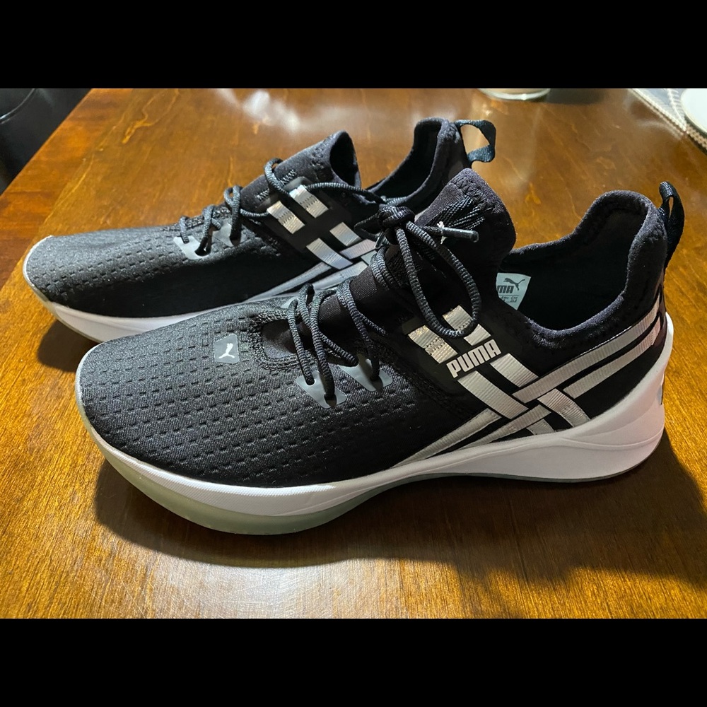 Women’s Puma athletic shoes.